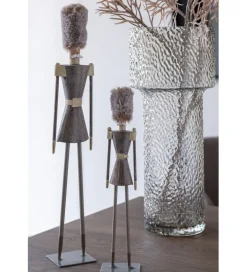 Figurka FUR HAT 32 cm szara
